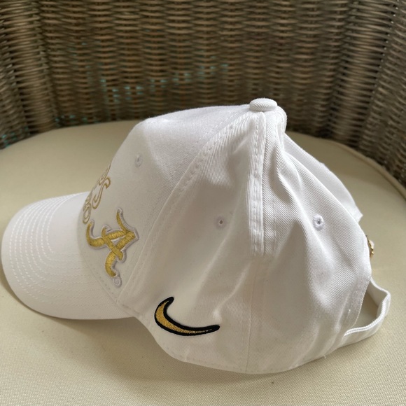 NWOT ALABAMA 2020 National Champ Hat. - Picture 2 of 9